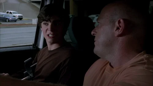 Still frame 32 from Breaking Bad Season 1 Episode 3