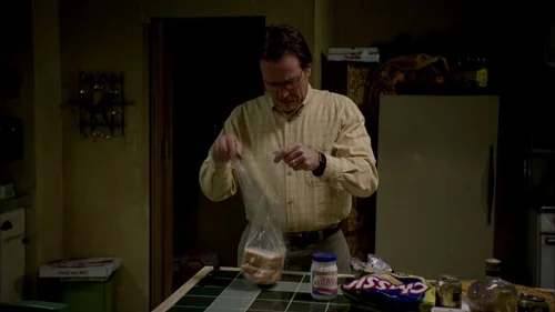 Still frame 44 from Breaking Bad Season 1 Episode 3