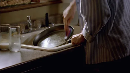 Still frame 53 from Breaking Bad Season 1 Episode 5