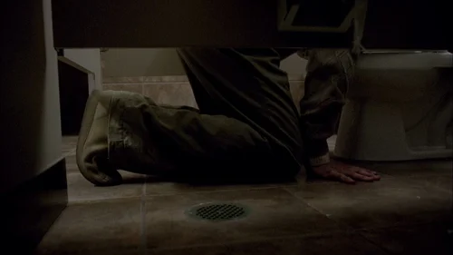 Still frame 33 from Breaking Bad Season 1 Episode 6