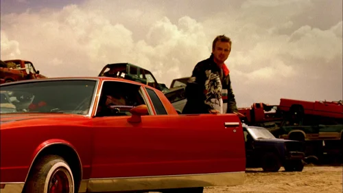 Still frame 11 from Breaking Bad Season 2 Episode 1