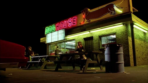 Still frame 32 from Breaking Bad Season 2 Episode 1