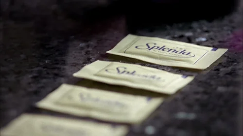 Still frame 39 from Breaking Bad Season 2 Episode 1