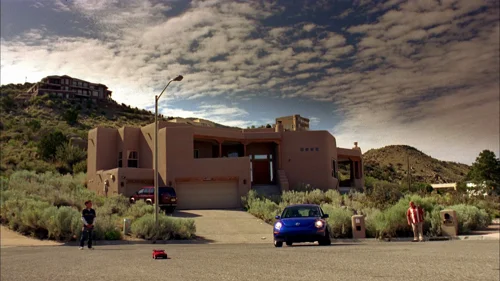 Still frame 44 from Breaking Bad Season 2 Episode 1