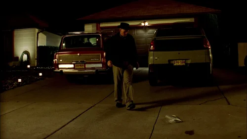 Still frame 51 from Breaking Bad Season 2 Episode 1