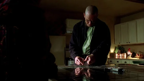 Still frame 60 from Breaking Bad Season 2 Episode 1