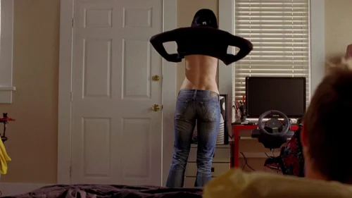 Still frame 36 from Breaking Bad Season 2 Episode 10