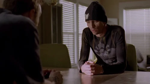 Still frame 14 from Breaking Bad Season 2 Episode 11