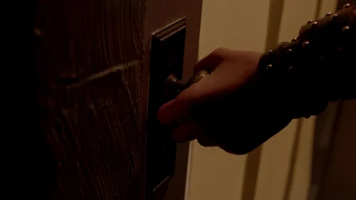 Still frame 28 from Breaking Bad Season 2 Episode 11
