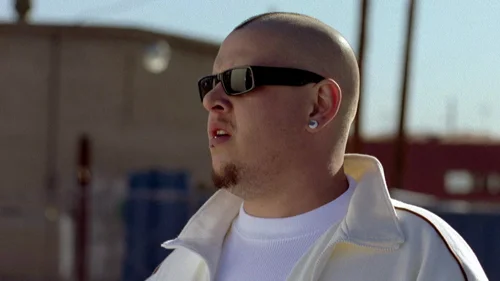 Still frame 4 from Breaking Bad Season 2 Episode 11