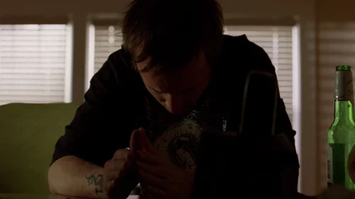 Still frame 14 from Breaking Bad Season 2 Episode 12