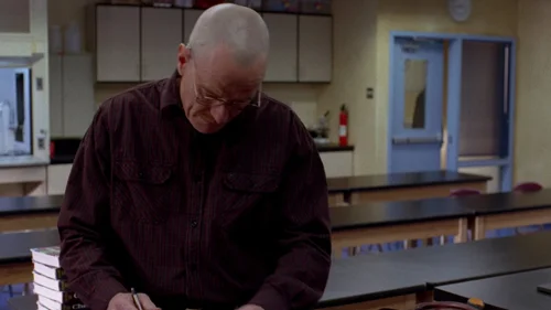 Still frame 22 from Breaking Bad Season 2 Episode 12