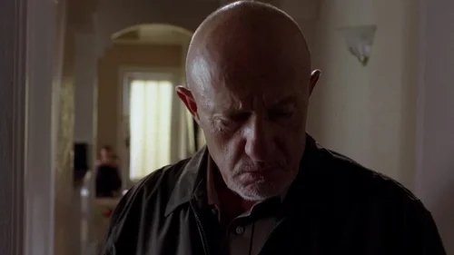 Still frame 12 from Breaking Bad Season 2 Episode 13