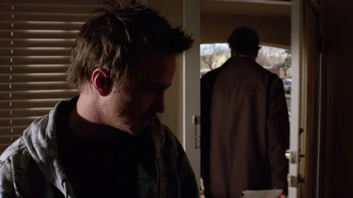 Still frame 33 from Breaking Bad Season 2 Episode 13