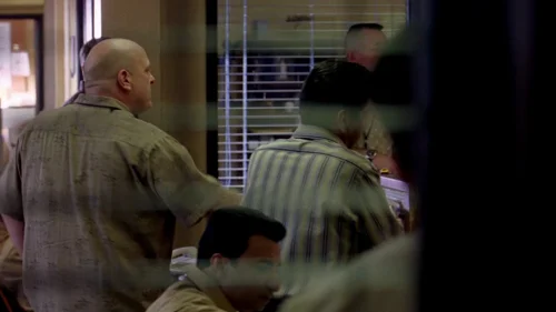 Still frame 38 from Breaking Bad Season 2 Episode 13