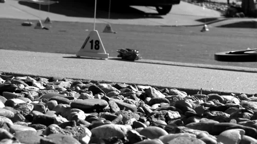 Still frame 2 from Breaking Bad Season 2 Episode 13