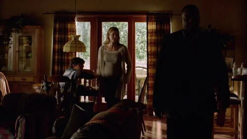 Still frame 12 from Breaking Bad Season 2 Episode 2