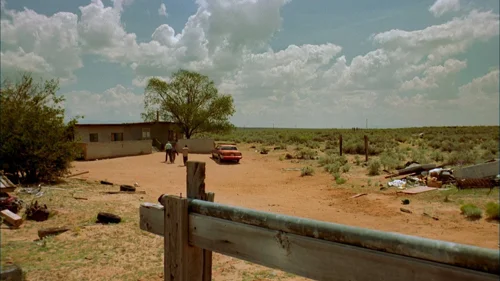 Still frame 18 from Breaking Bad Season 2 Episode 2