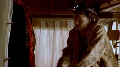 Still frame 17 from Breaking Bad Season 2 Episode 3