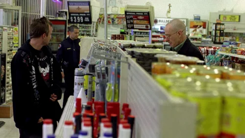 Still frame 8 from Breaking Bad Season 2 Episode 4