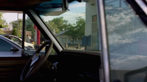 Still frame 71 from Breaking Bad Season 2 Episode 4