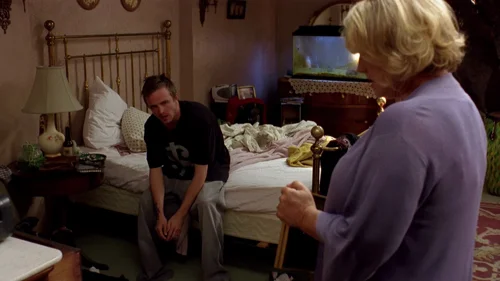 Still frame 25 from Breaking Bad Season 2 Episode 4