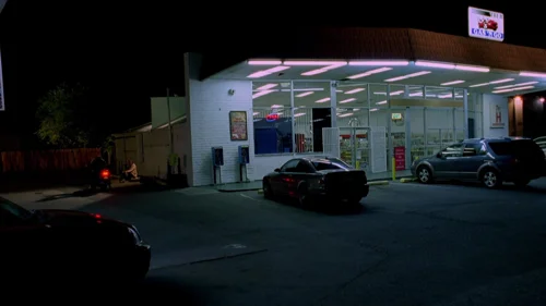 Still frame 3 from Breaking Bad Season 2 Episode 4