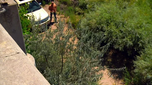 Still frame 75 from Breaking Bad Season 2 Episode 5