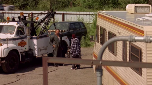 Still frame 18 from Breaking Bad Season 2 Episode 5