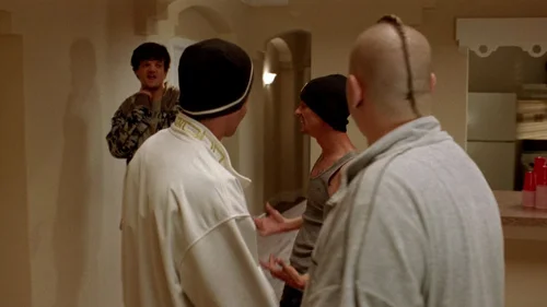 Still frame 41 from Breaking Bad Season 2 Episode 5