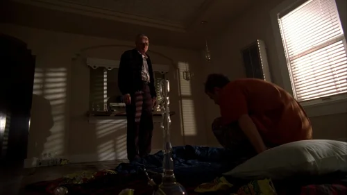 Still frame 15 from Breaking Bad Season 2 Episode 7