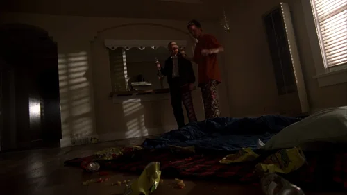 Still frame 16 from Breaking Bad Season 2 Episode 7