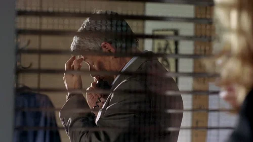 Still frame 33 from Breaking Bad Season 2 Episode 7