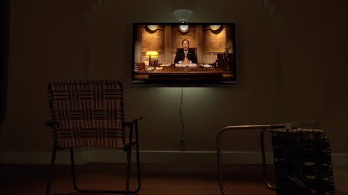 Still frame 4 from Breaking Bad Season 2 Episode 8