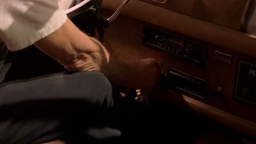 Still frame 76 from Breaking Bad Season 2 Episode 9