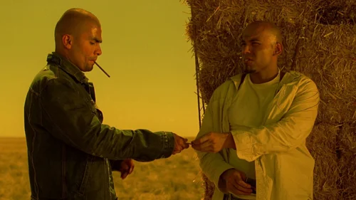 Still frame 83 from Breaking Bad Season 3 Episode 1