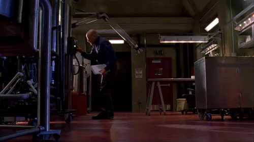 Still frame 9 from Breaking Bad Season 3 Episode 10