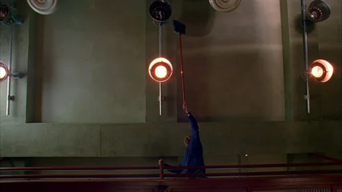 Still frame 13 from Breaking Bad Season 3 Episode 10
