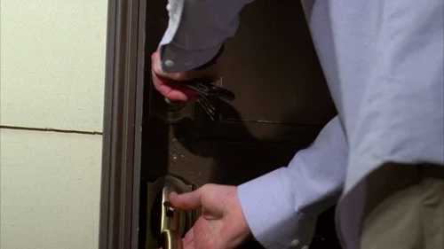 Still frame 67 from Breaking Bad Season 3 Episode 2