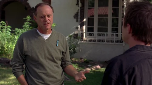 Still frame 13 from Breaking Bad Season 3 Episode 2