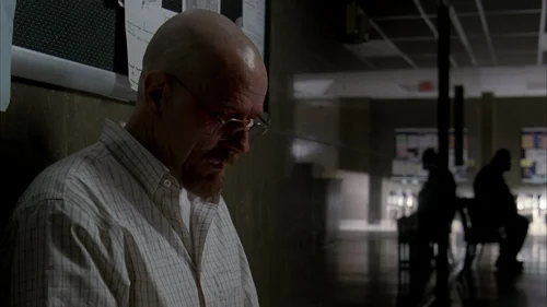 Still frame 17 from Breaking Bad Season 3 Episode 2