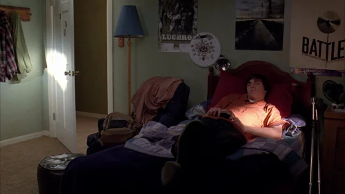 Still frame 26 from Breaking Bad Season 3 Episode 2