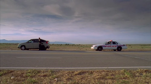 Still frame 3 from Breaking Bad Season 3 Episode 2