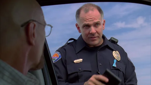 Still frame 4 from Breaking Bad Season 3 Episode 2