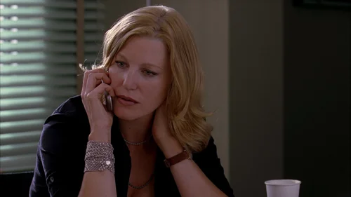 Still frame 46 from Breaking Bad Season 3 Episode 2