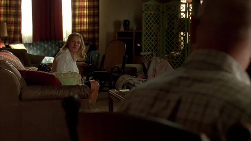 Still frame 16 from Breaking Bad Season 3 Episode 3