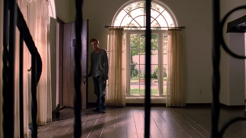Still frame 28 from Breaking Bad Season 3 Episode 3