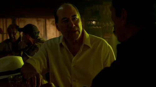 Still frame 4 from Breaking Bad Season 3 Episode 3