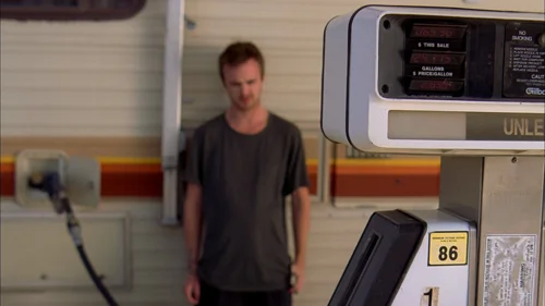 Still frame 1 from Breaking Bad Season 3 Episode 4