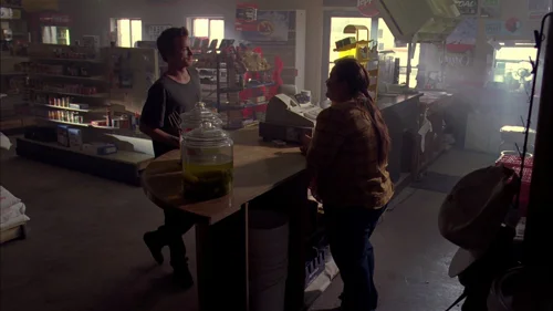 Still frame 2 from Breaking Bad Season 3 Episode 4